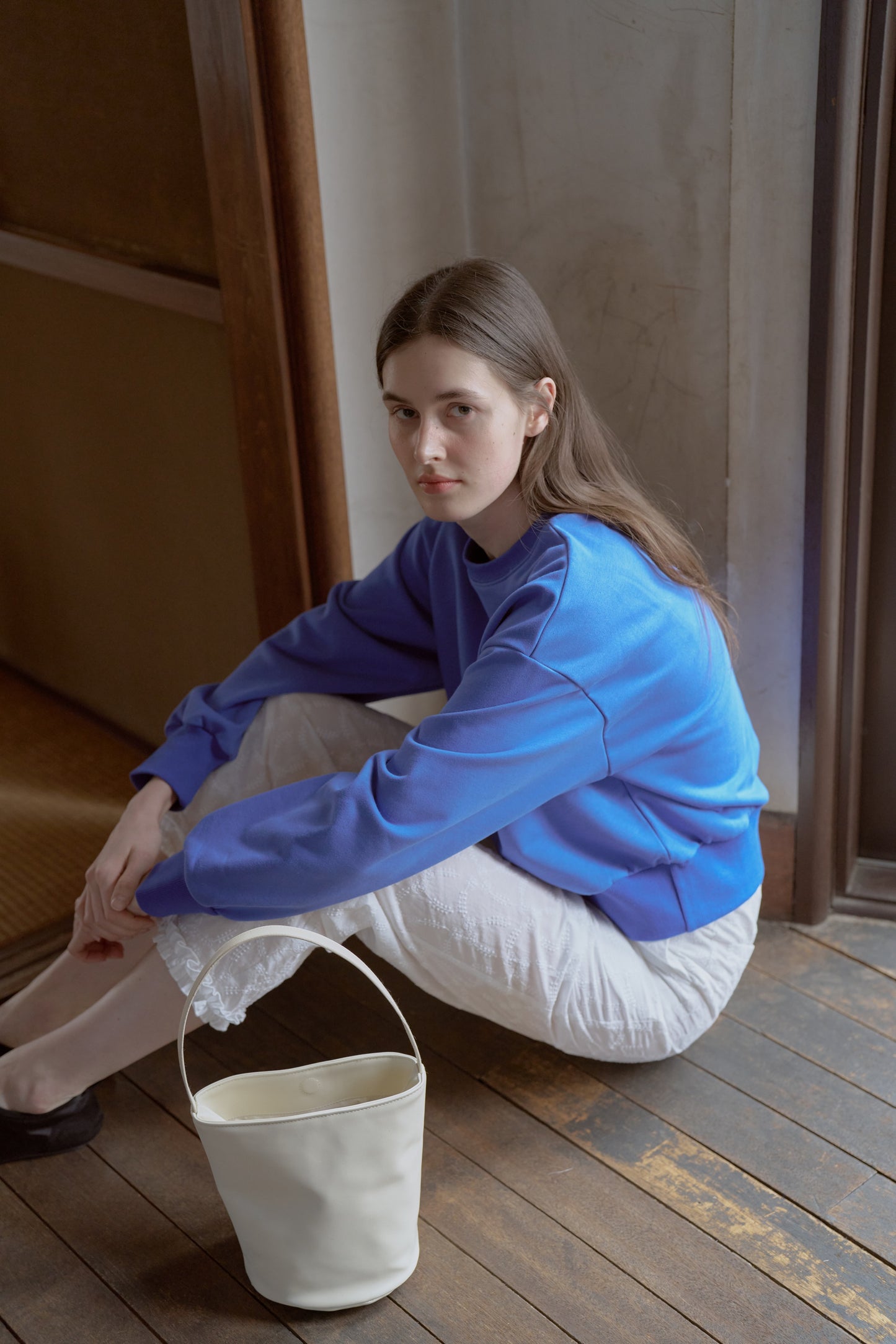 Shoulder logo pullover / blue