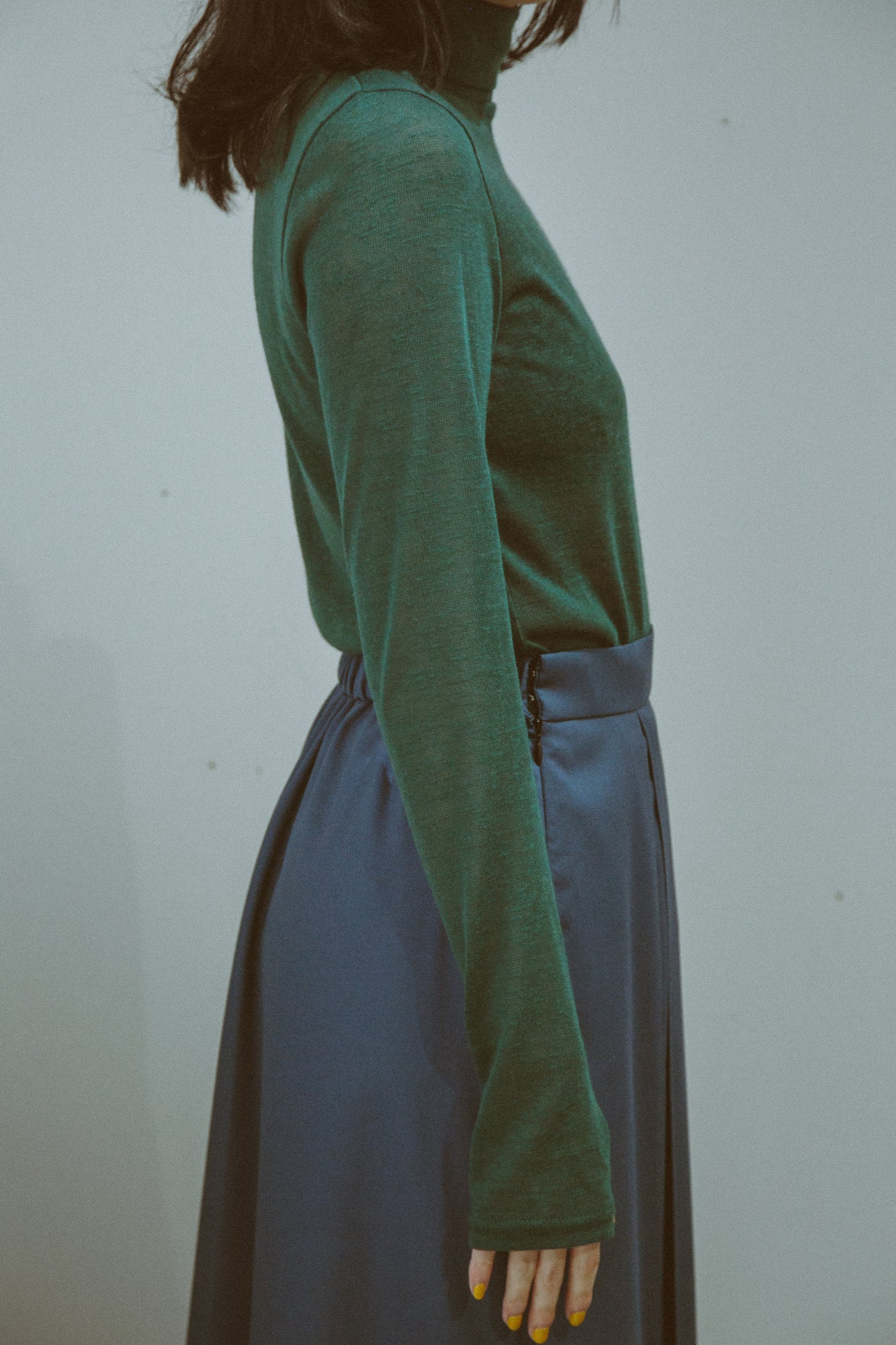 Sheer turtleneck knit&sewn Green