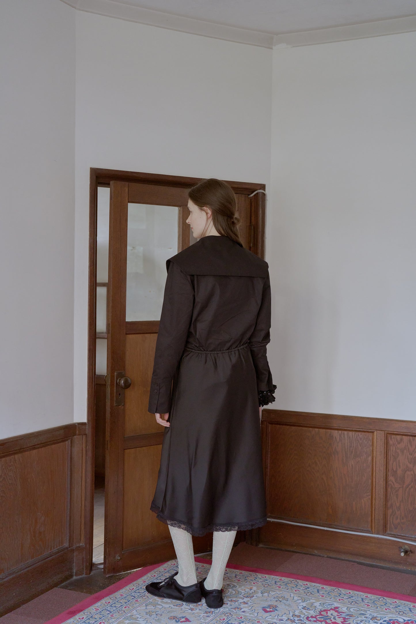 Box collar double button blouse / black