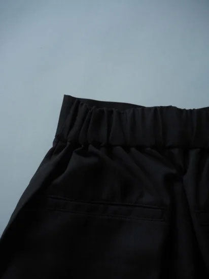 Wool rich center press pants <Black>