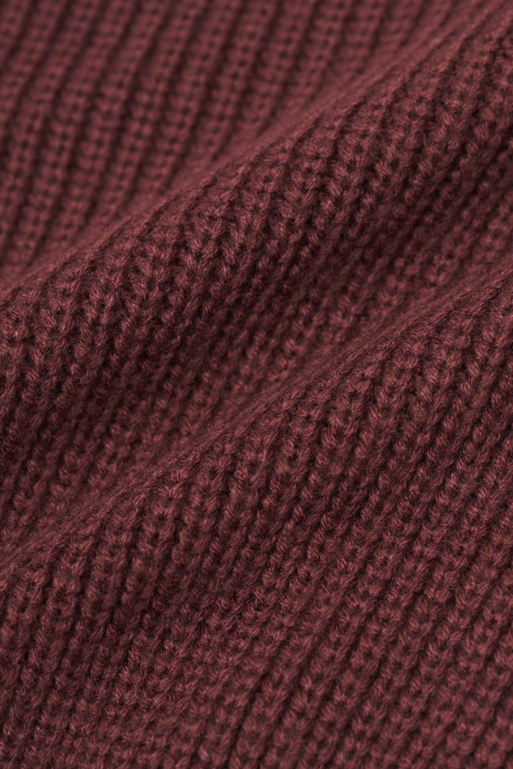 Low gauge knit pullover / cassis