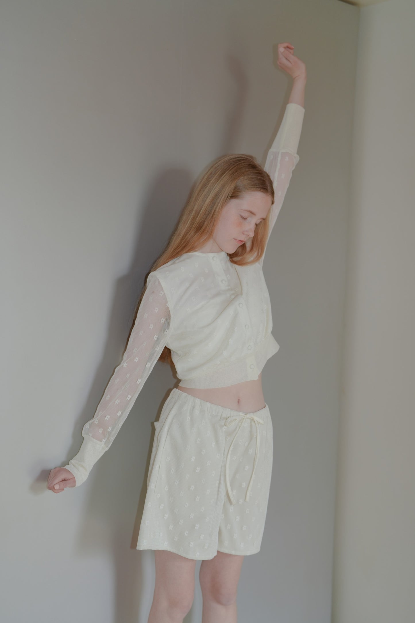 Flower tulle cardigan / White
