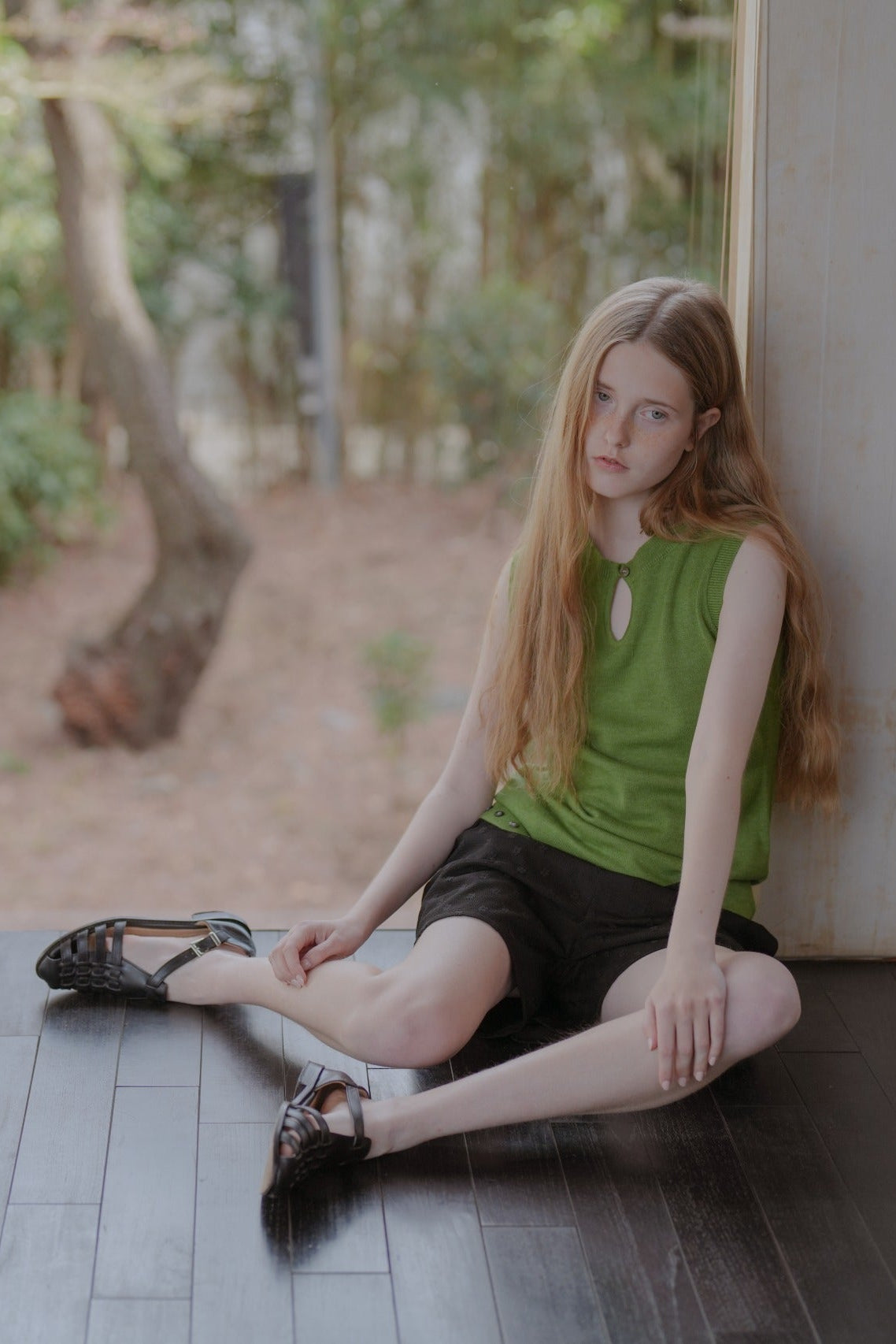 Hem button knit top / Basil