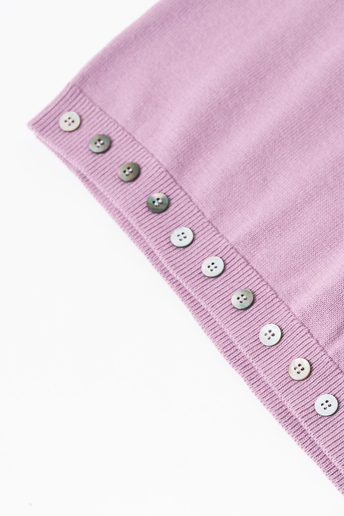 Hem button knit top / Wisteria