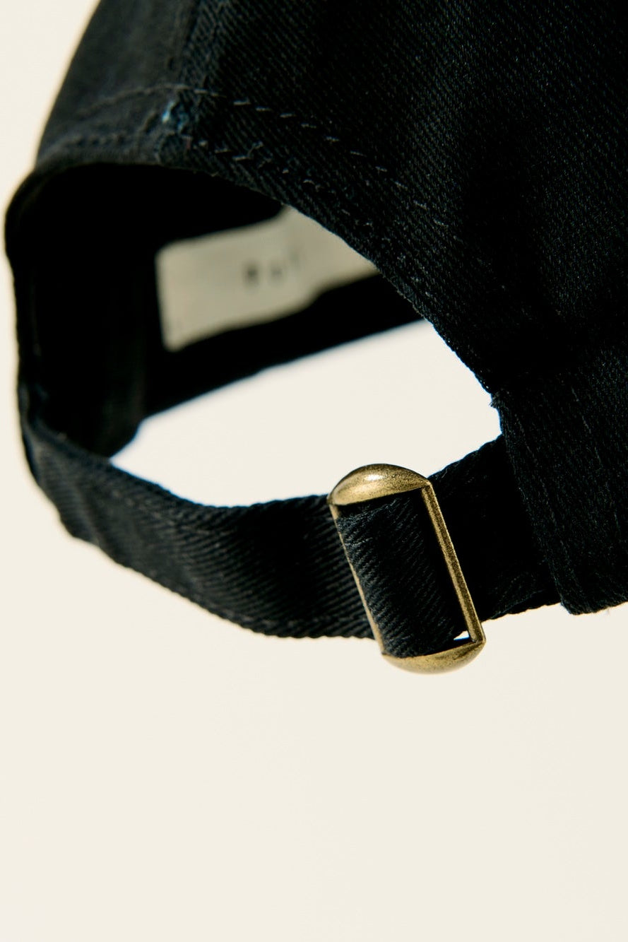 "P" Embroidery cap / brown