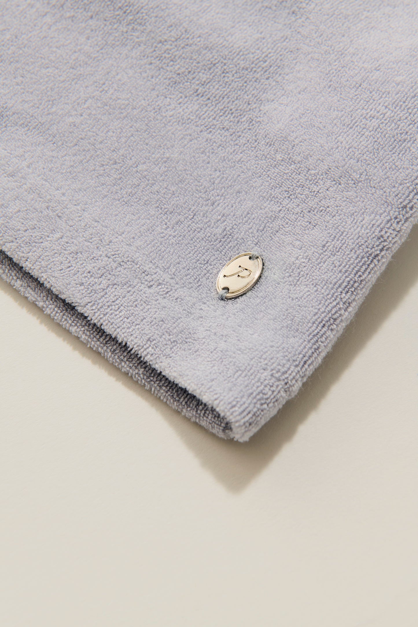 Henley neck pile tank top / blue guimauve