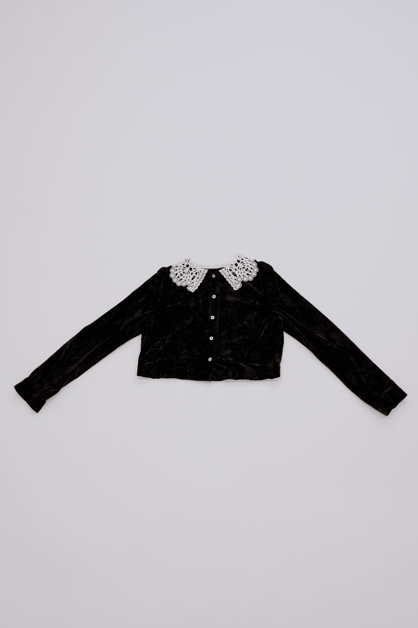 Lace collar velour cardigan / black