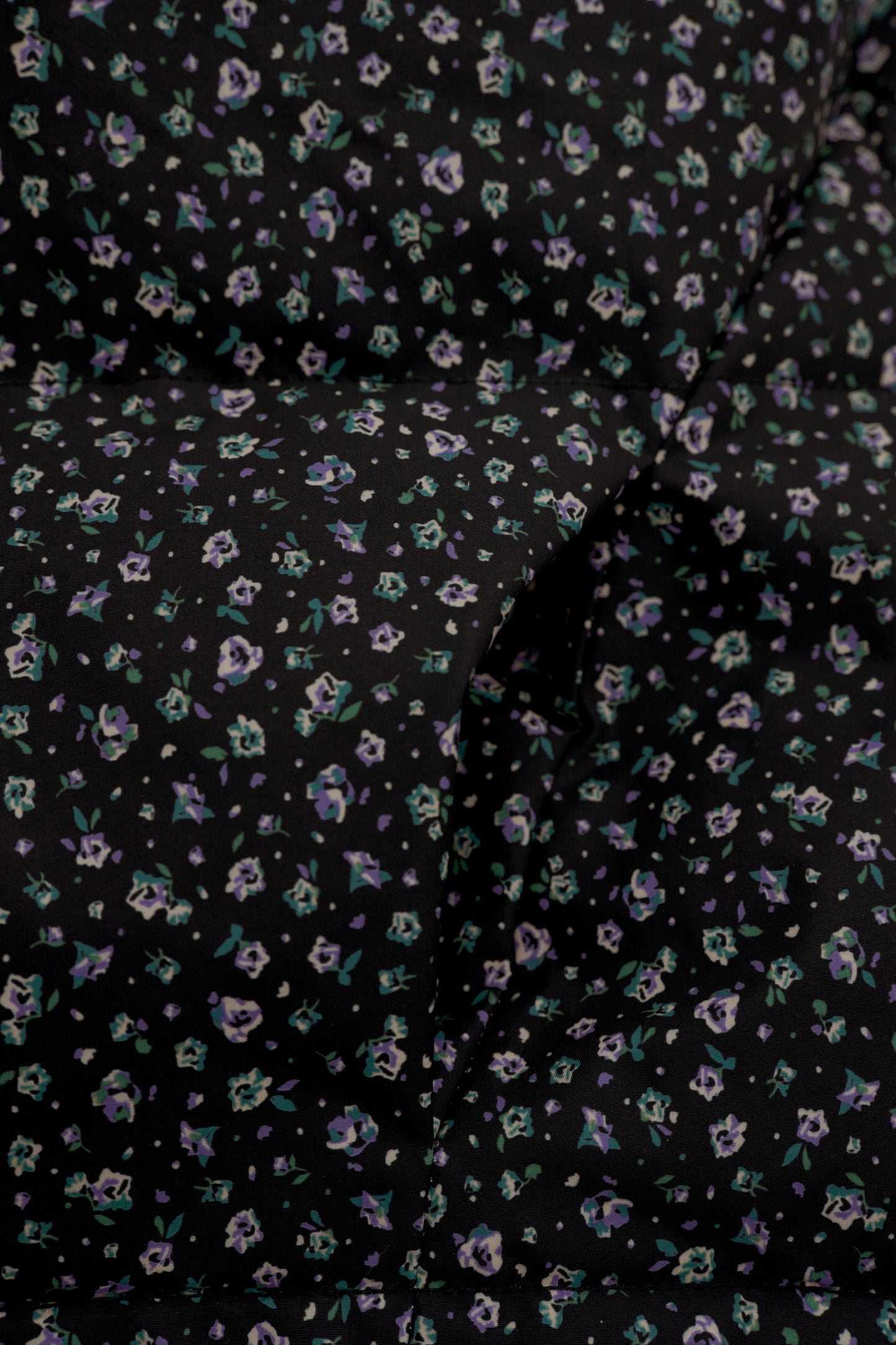 Short down jacket/ bouquet