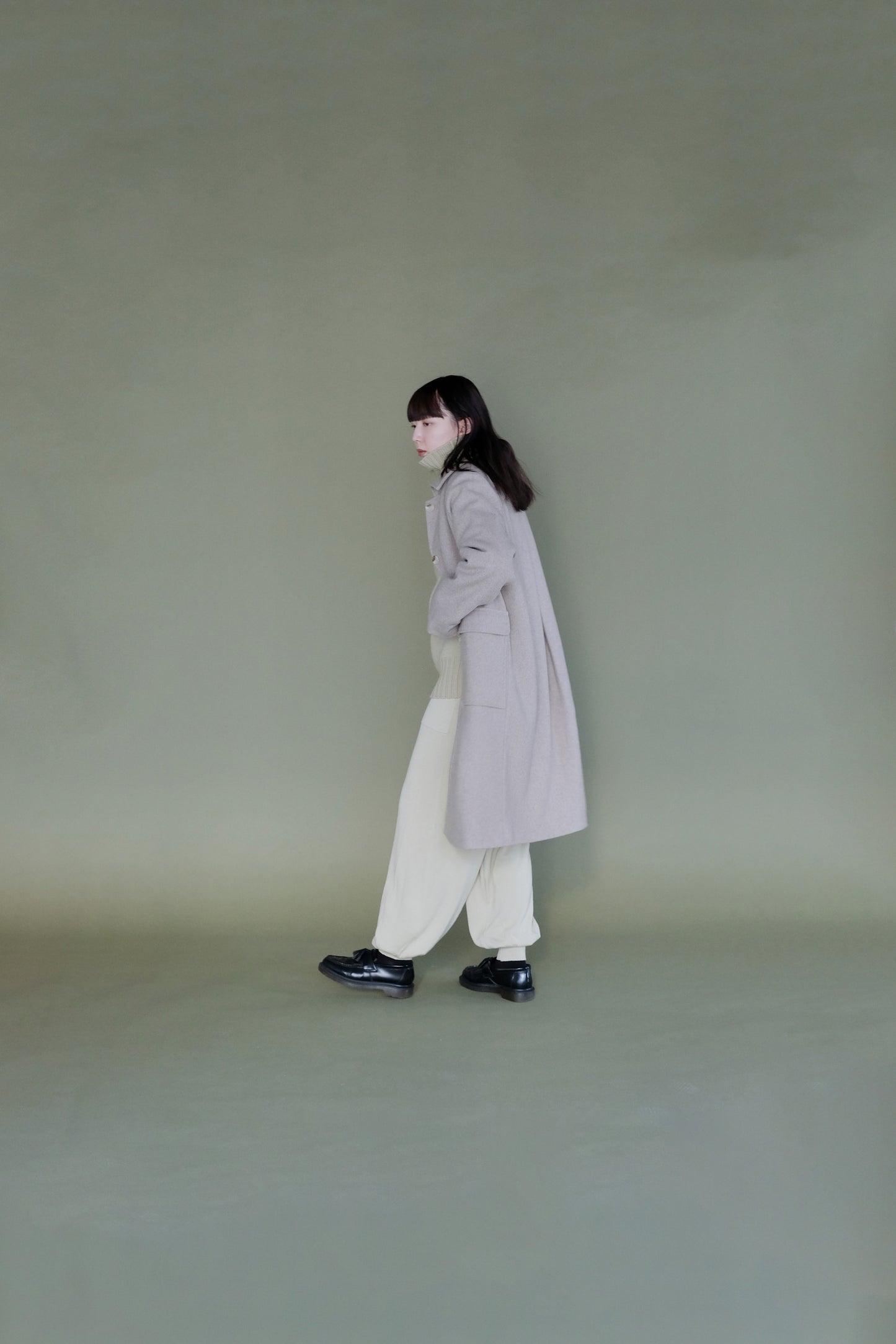 Knit jogger pants <Vanilla beige>