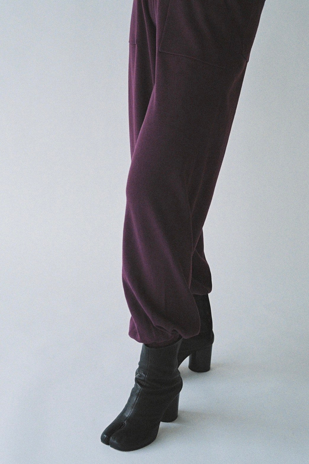 Knit jogger pants <Plum>
