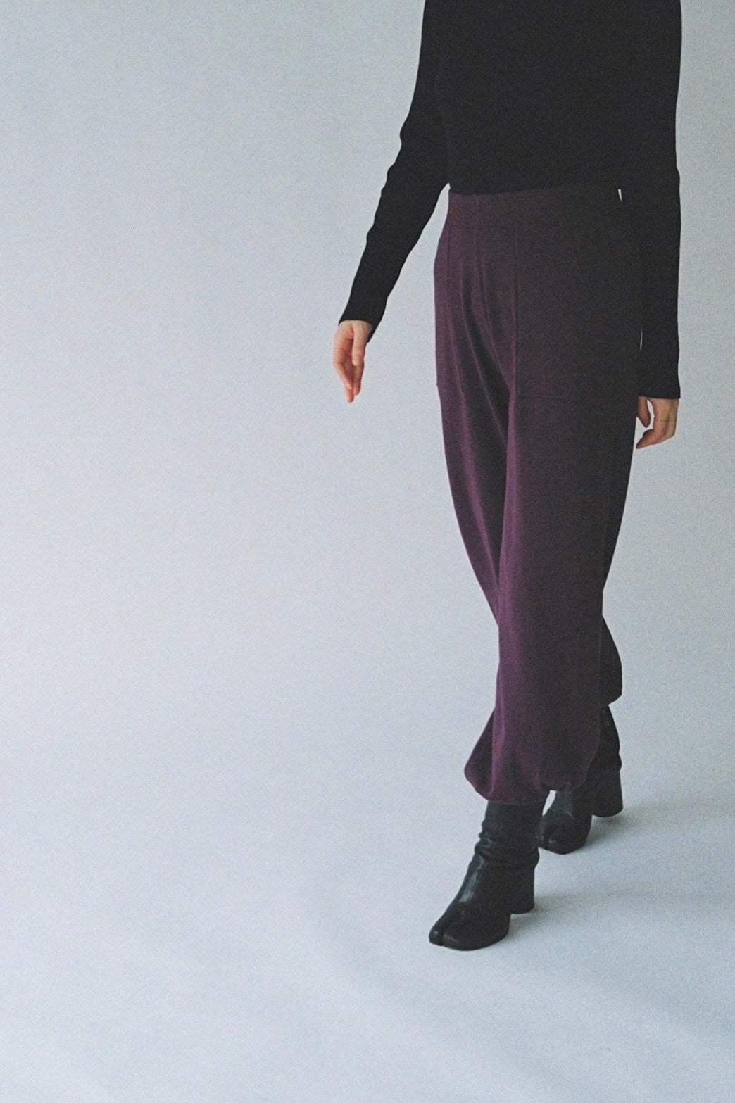 Knit jogger pants <Plum>