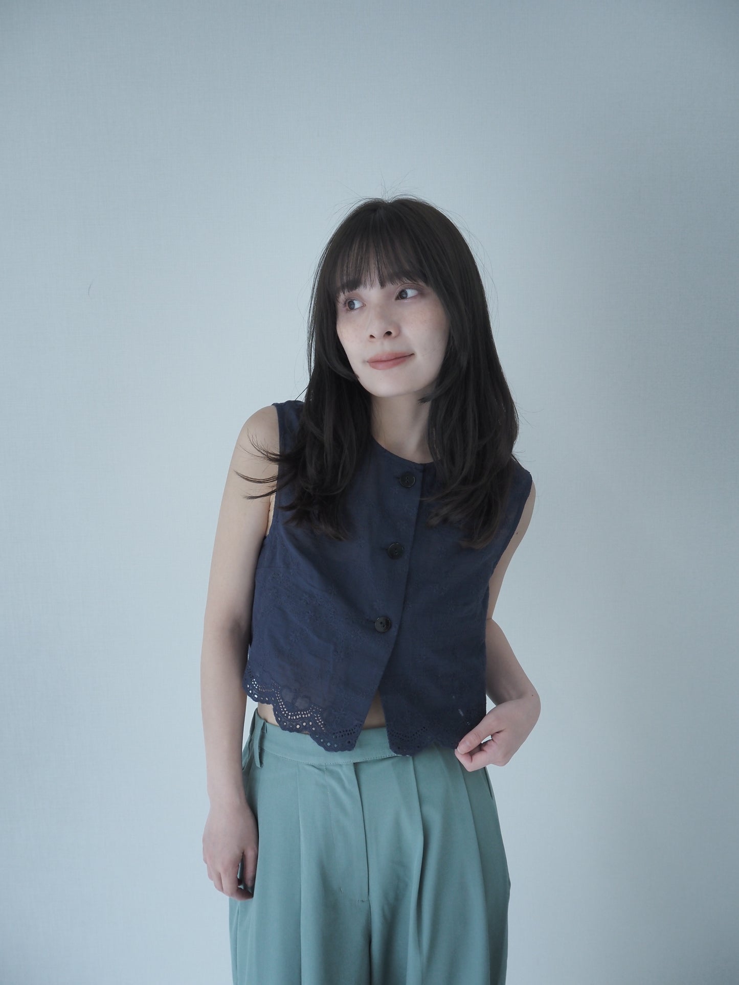 Scallop lace tops / Navy