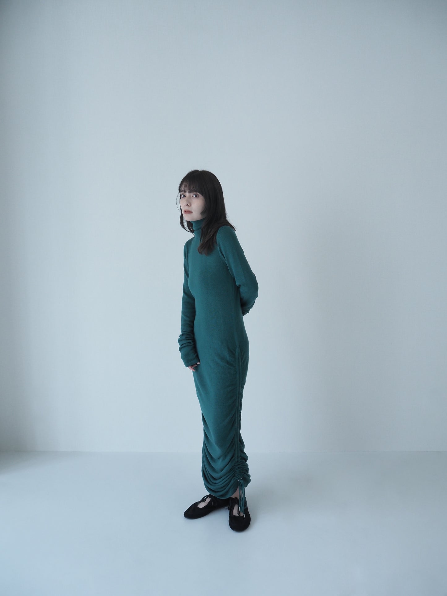 Drawstring knit long dress <Viridian>