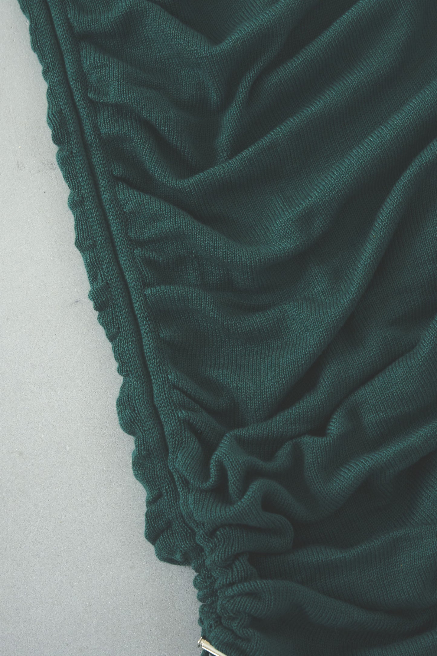 Drawstring knit long dress <Viridian>