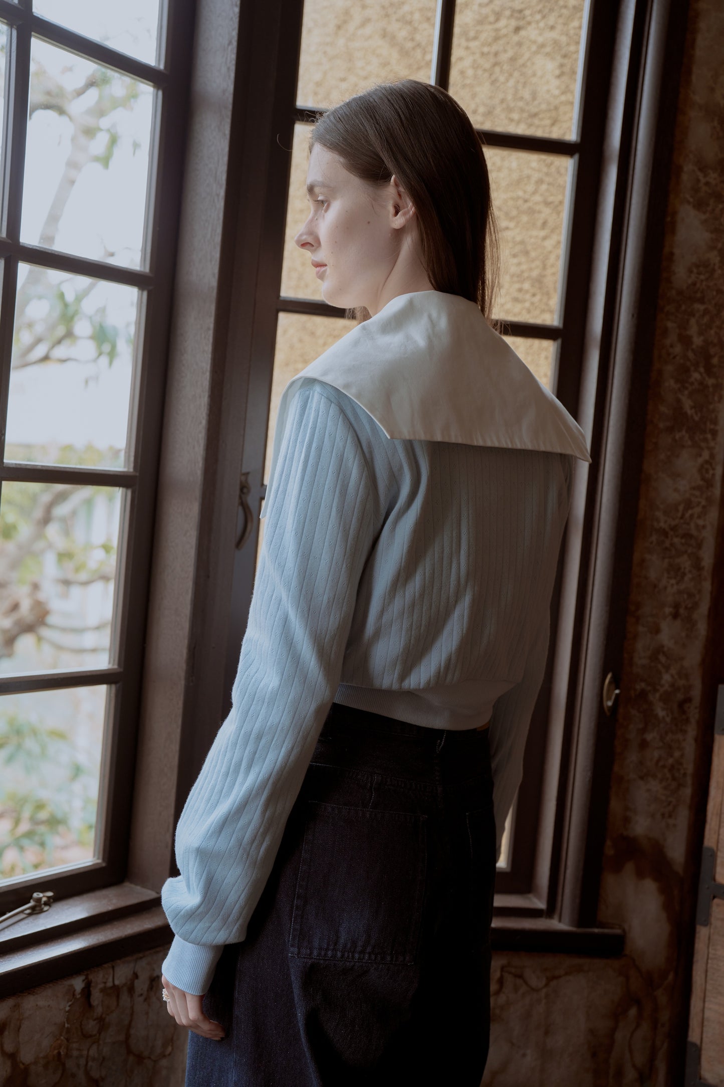 Eyelet cut cardigan / light blue