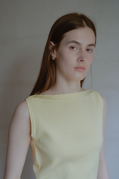 Overlap shoulder knit top / lemon syrup