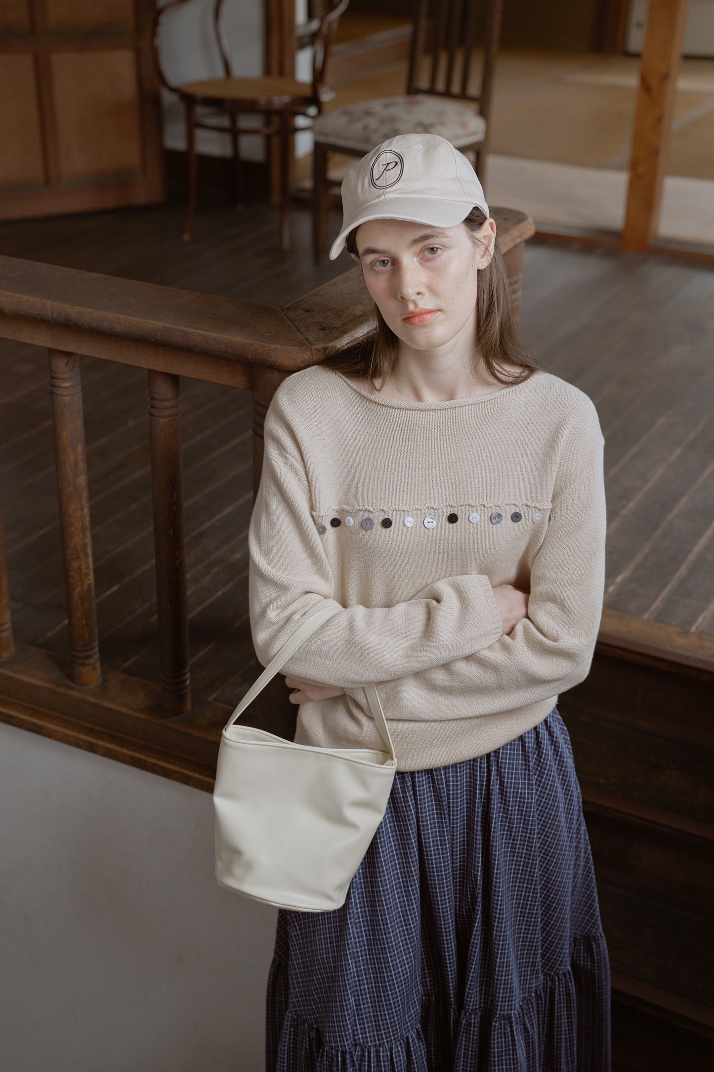 leathertouch minitub bag / off white