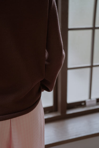 Random button relax knit pullover / cassis brown