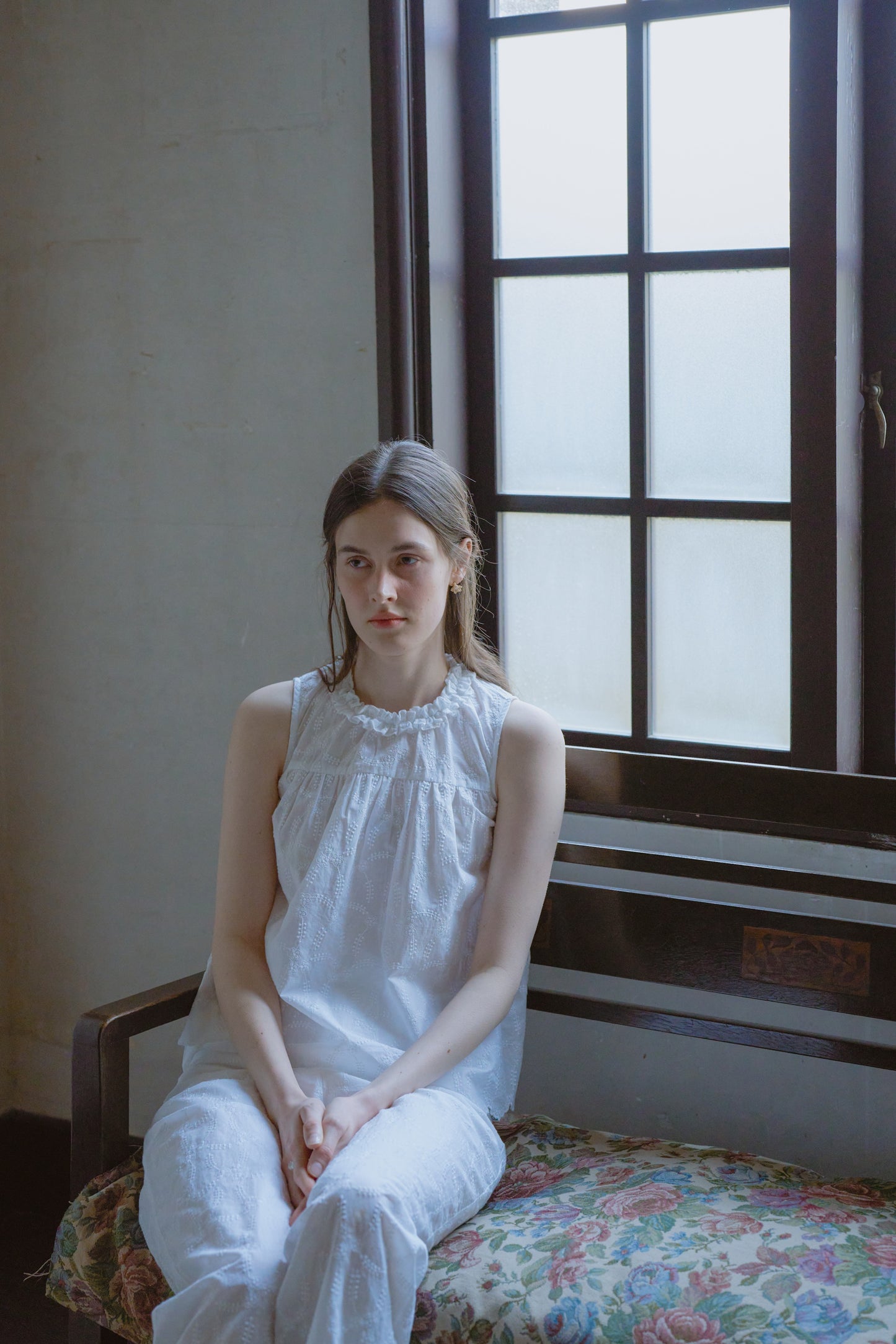 Cotton lace gather tunic / white