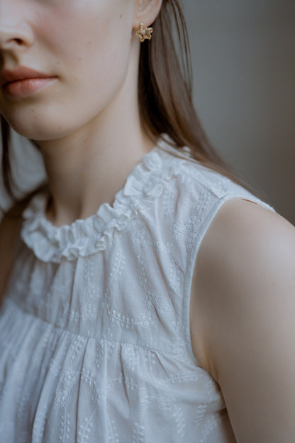 Cotton lace gather tunic / white