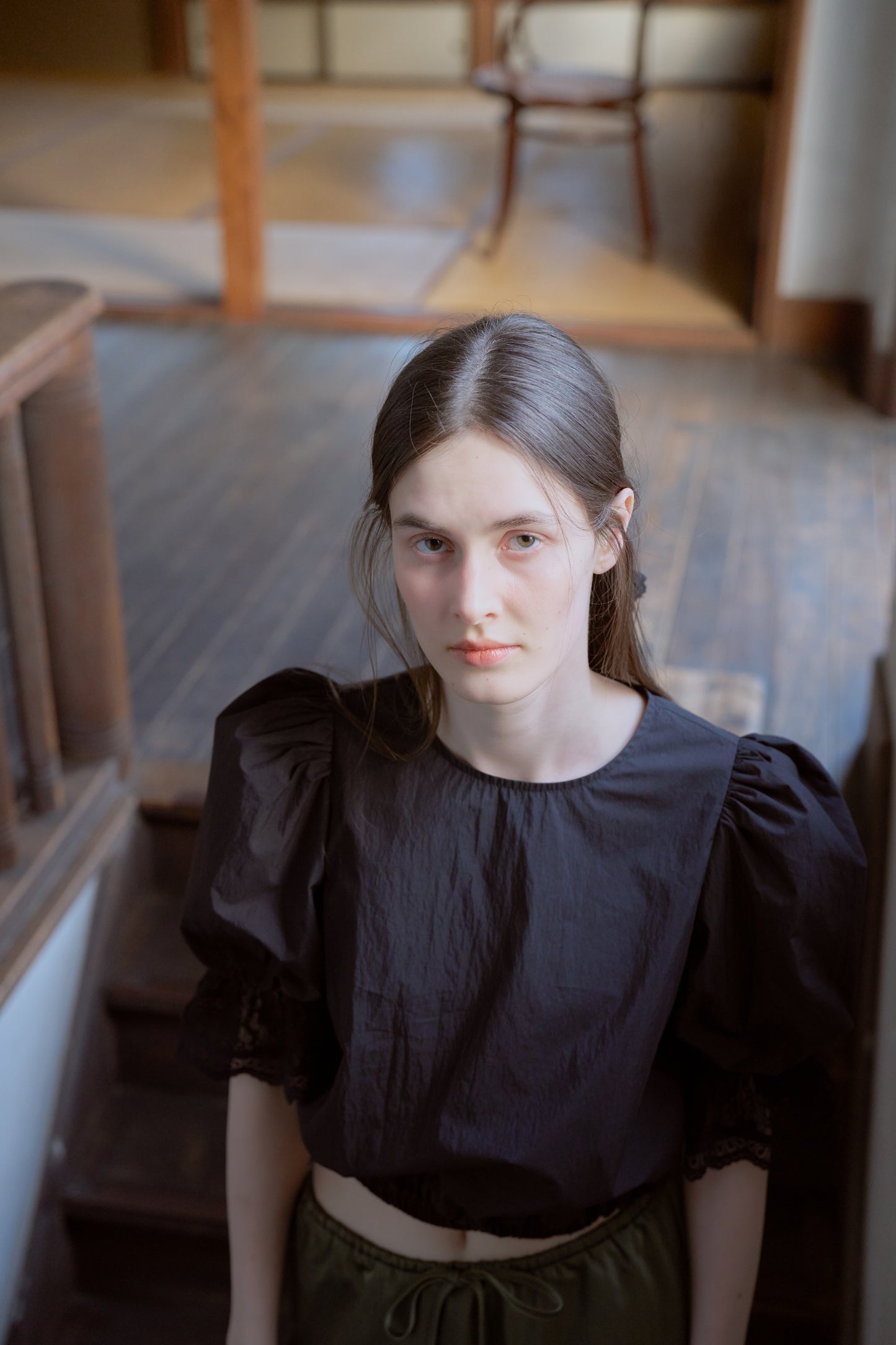 Lace puff balloon blouse / black
