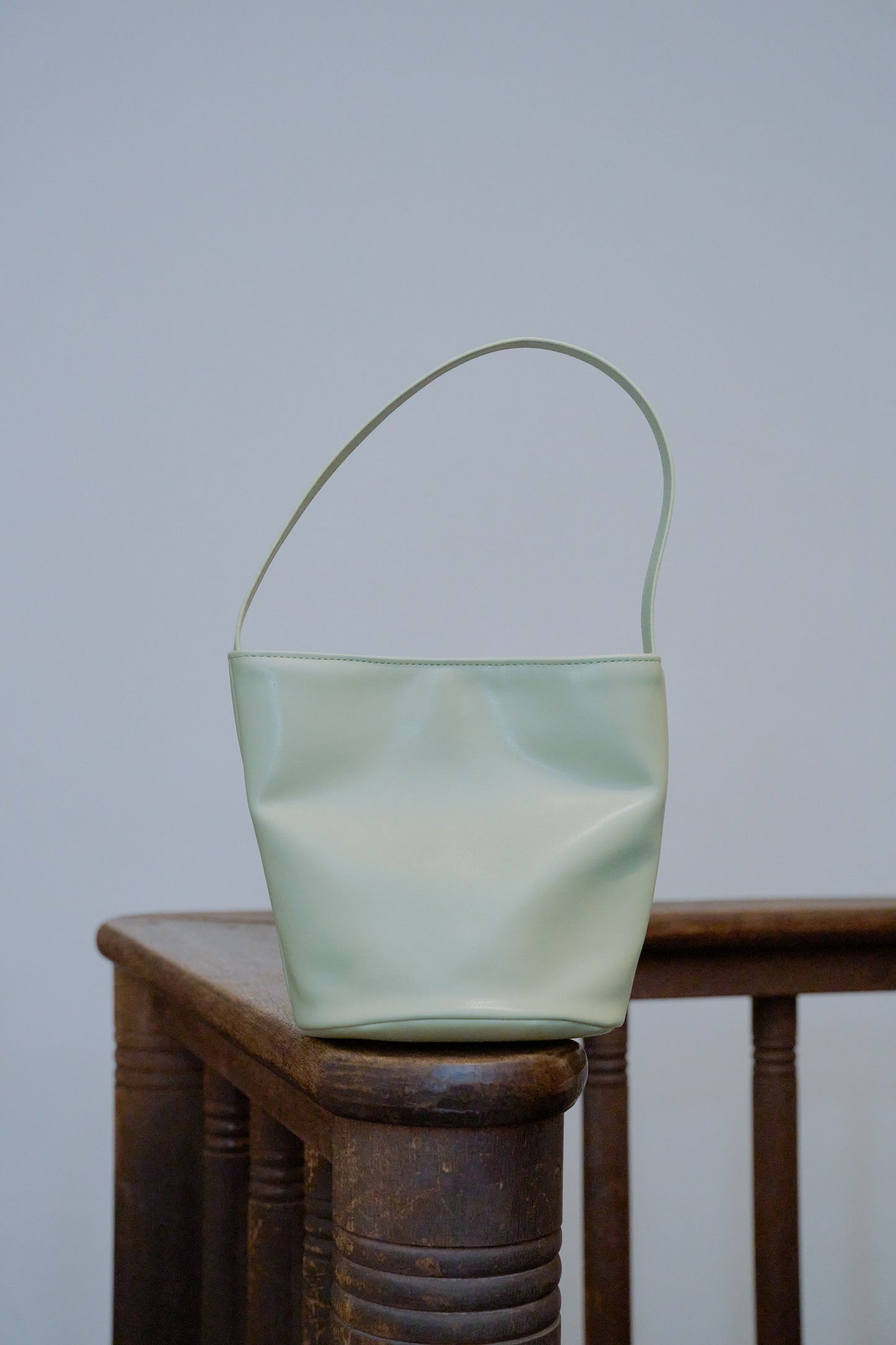 leathertouch minitub bag / lime green