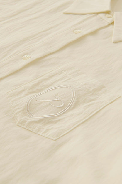 "P" Embroidery shirt / magnolia