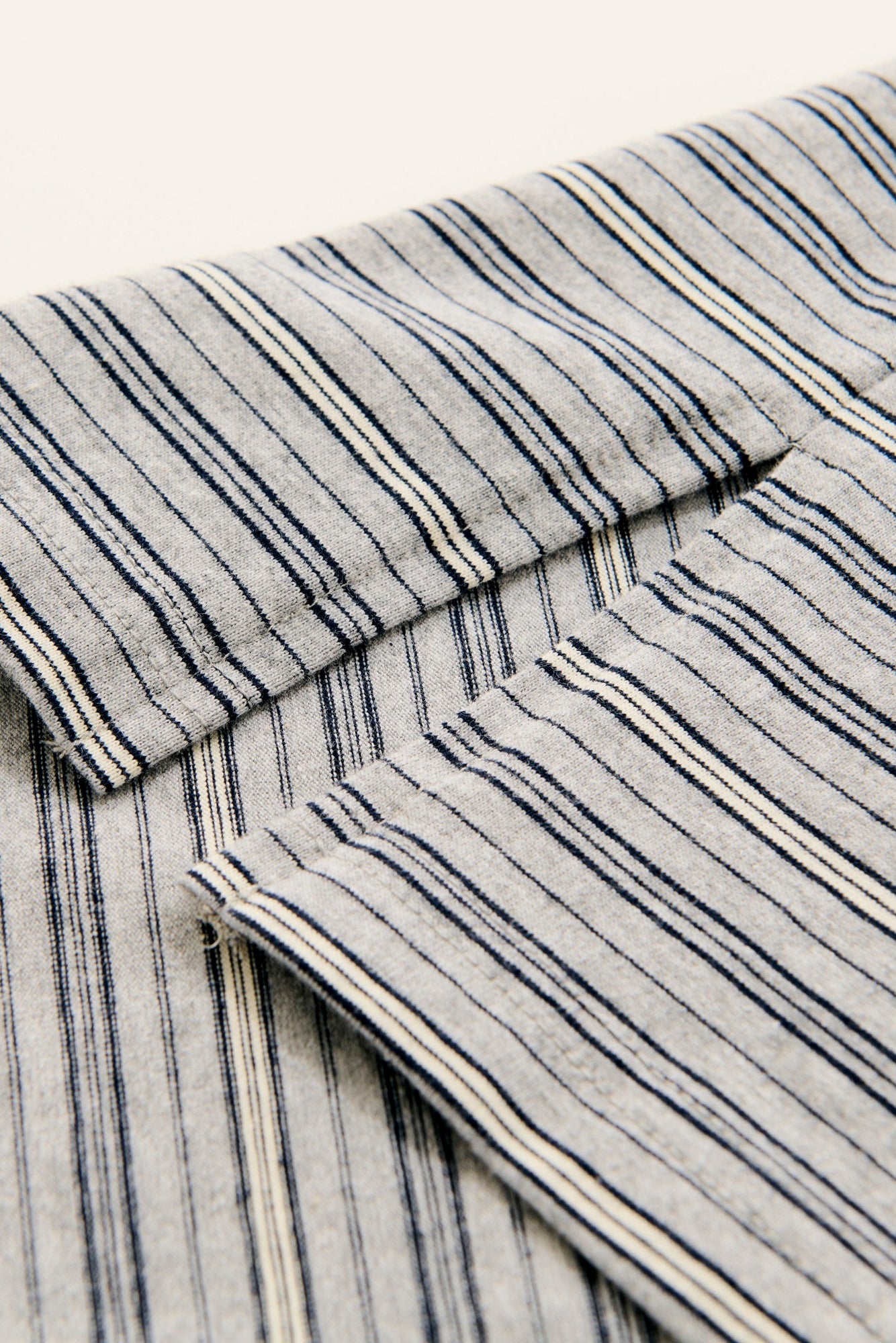 Multi border long T-shirt / gray