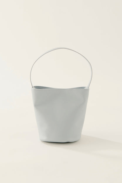leathertouch minitub bag / ice blue
