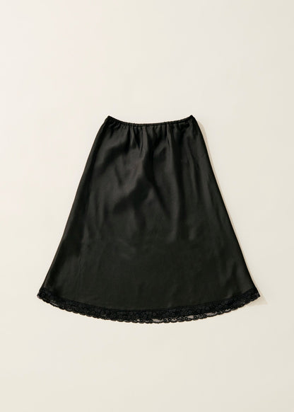 BlackLace hem satin skirt / rich black