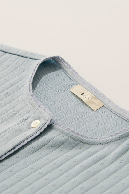 Eyelet cut cardigan / light blue