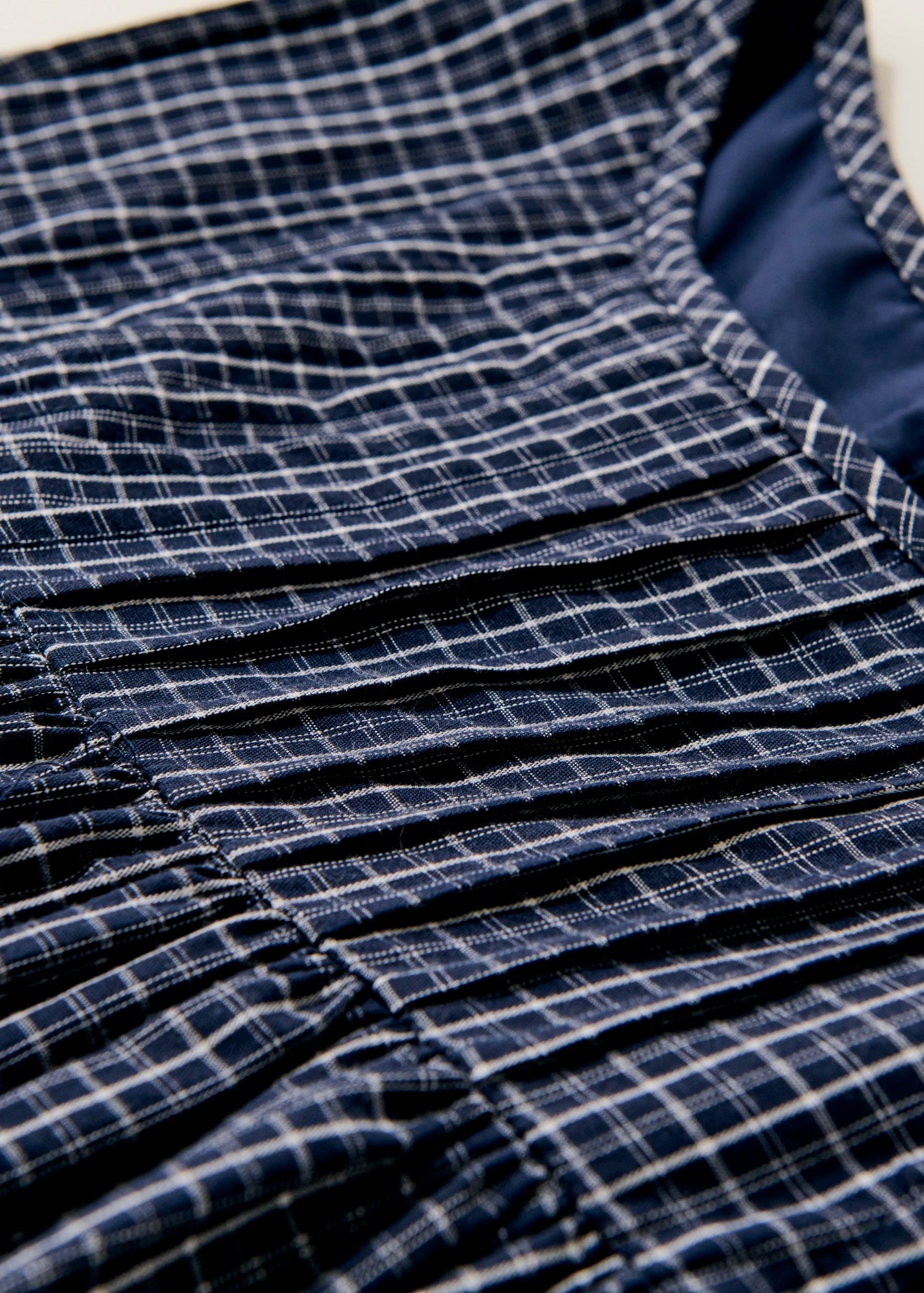 Tattersall check pin tuck dress/black
