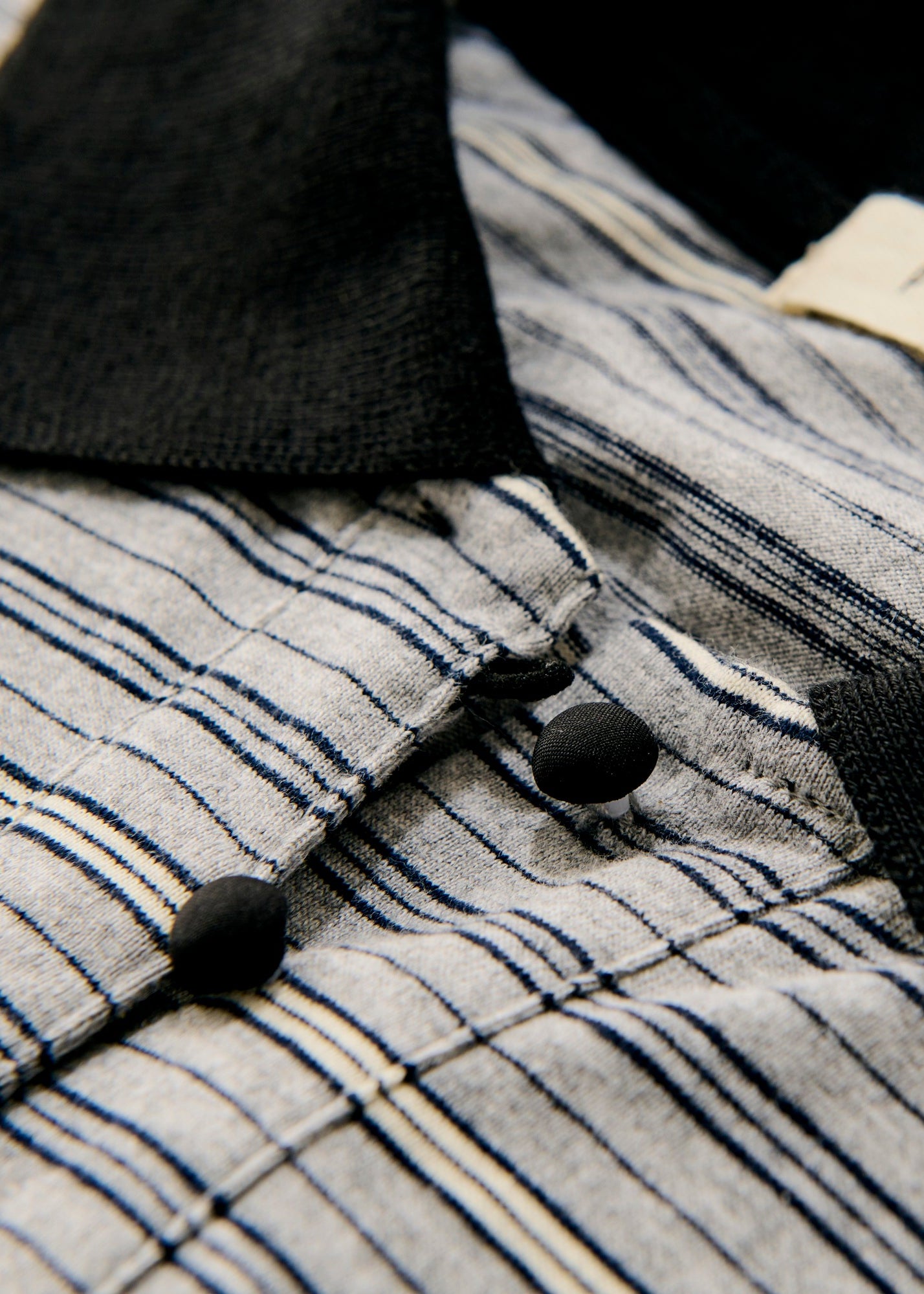 Multi border short polo/gray