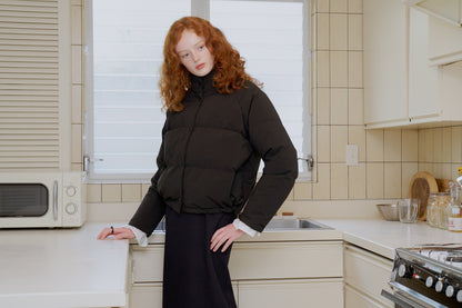 Short down jacket / black