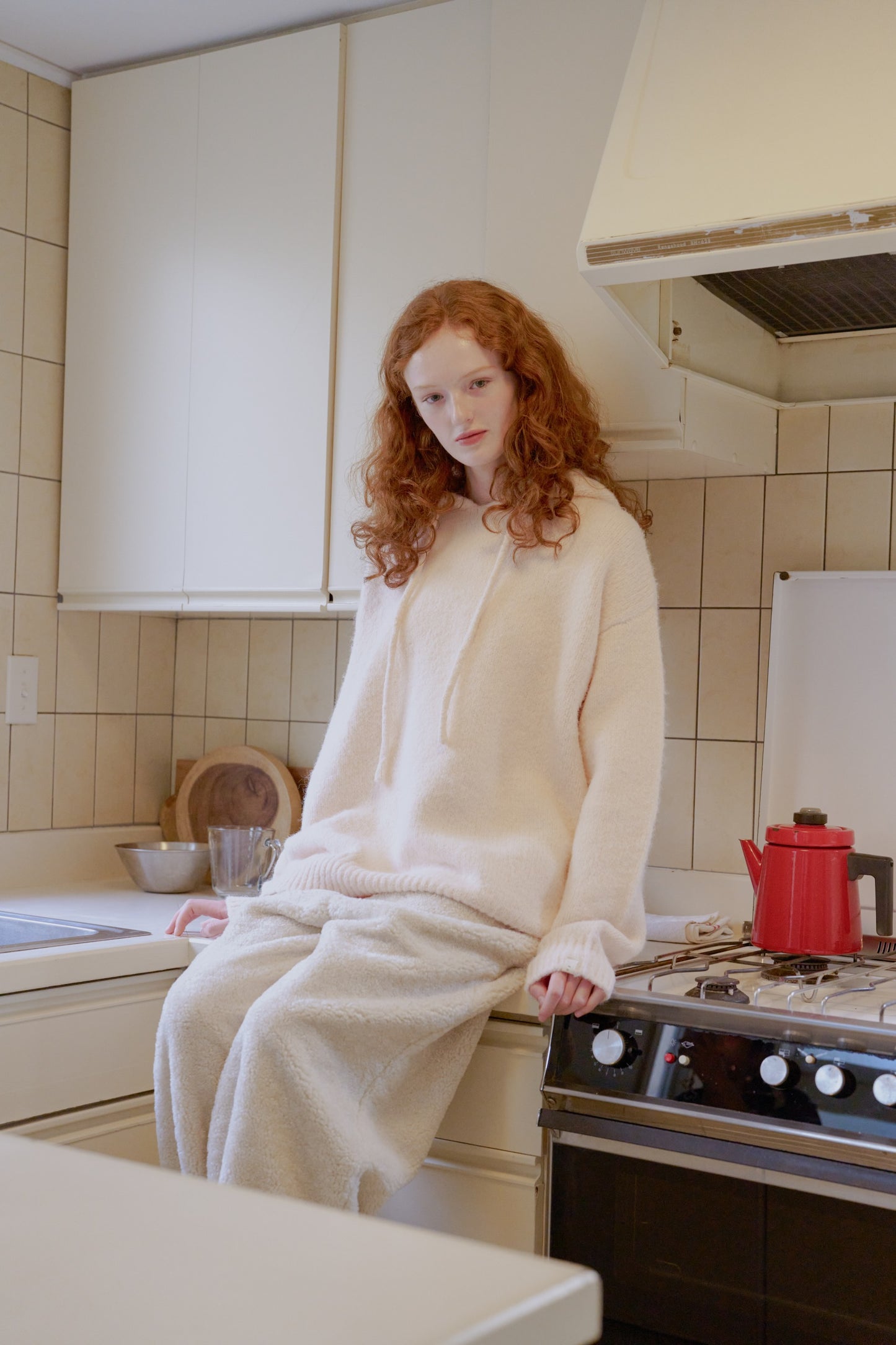 Fluffy Knit Hoodie / peach milk