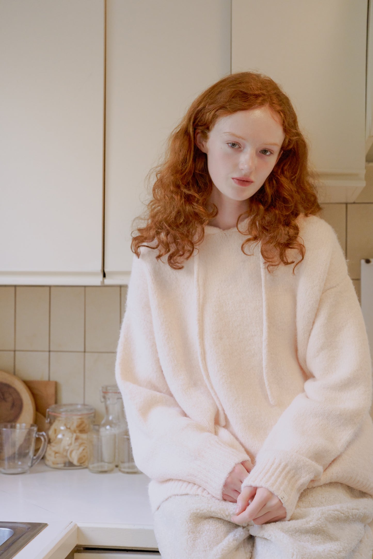 Fluffy Knit Hoodie / peach milk