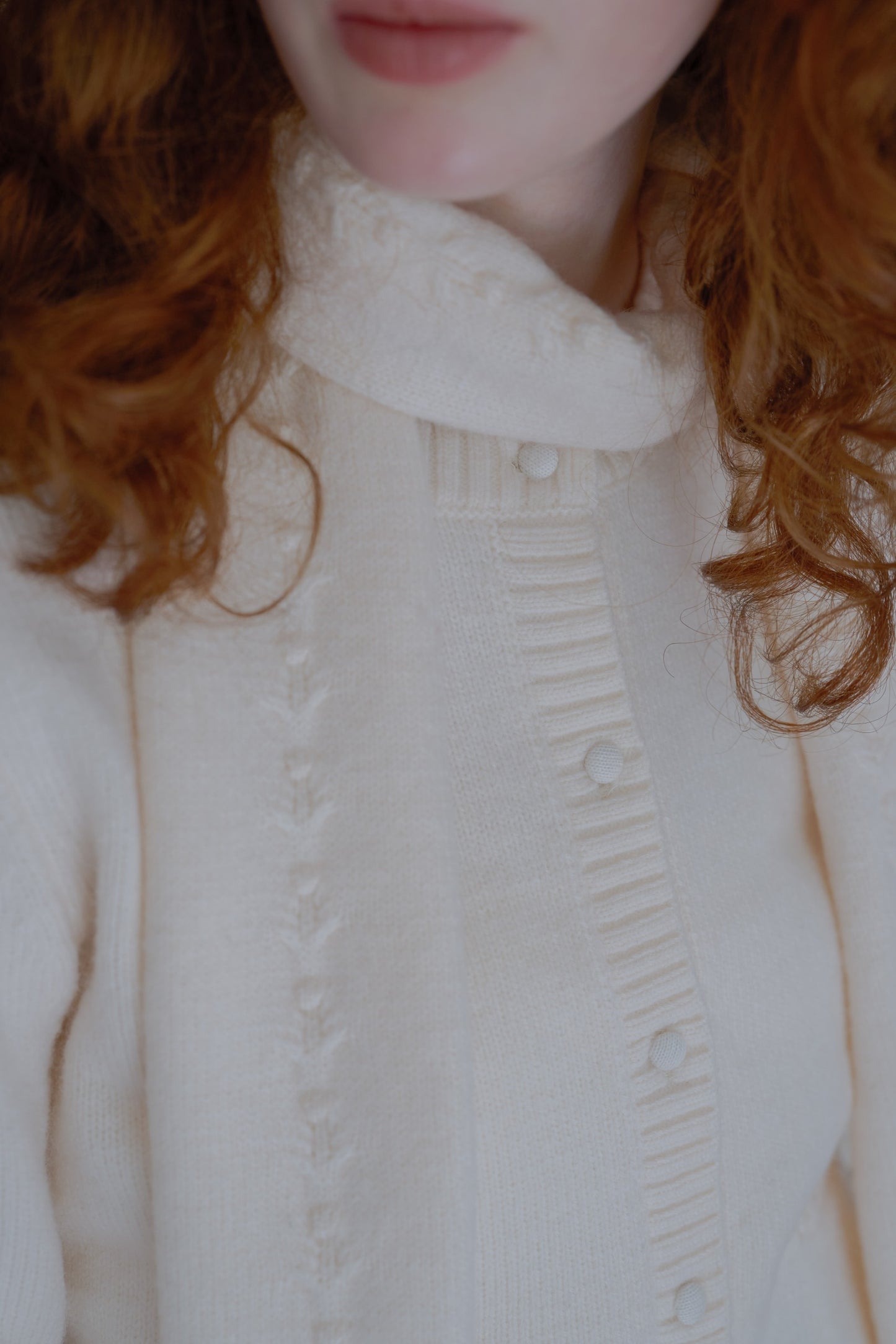 Long knit stole / milk