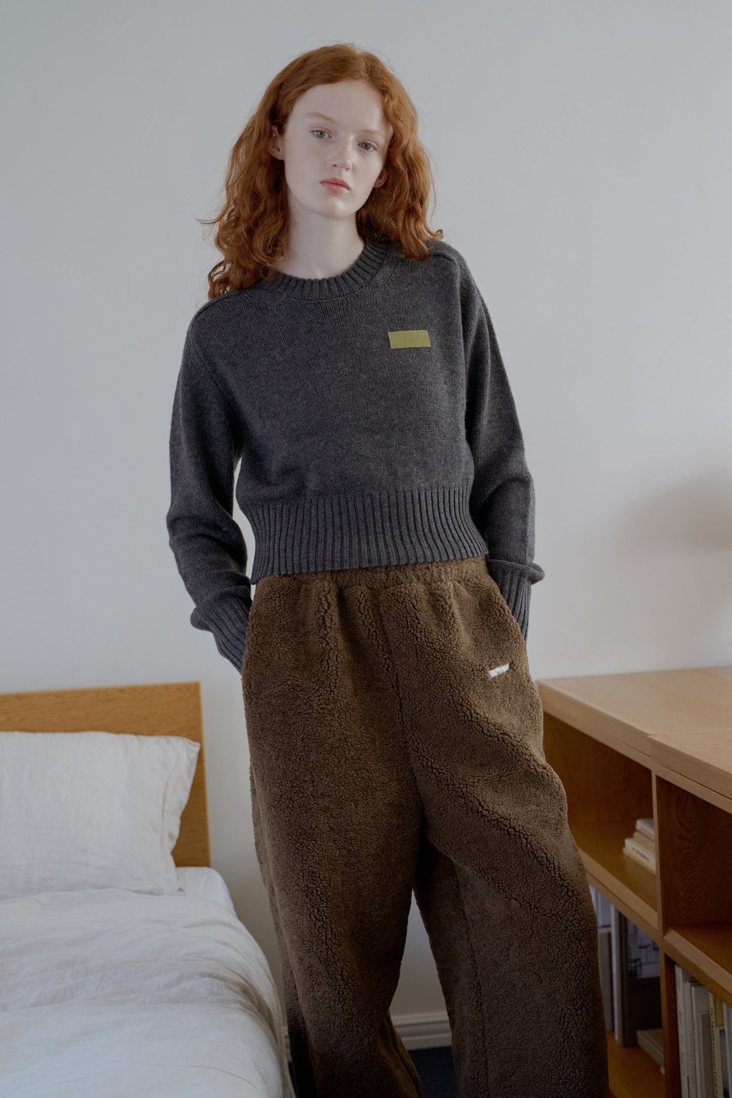 Leather Patch Knit Pullove / gray