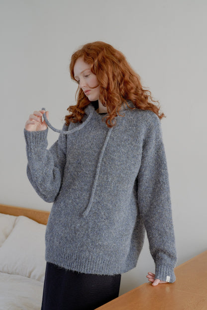 Fluffy Knit Hoodie / hazy blue