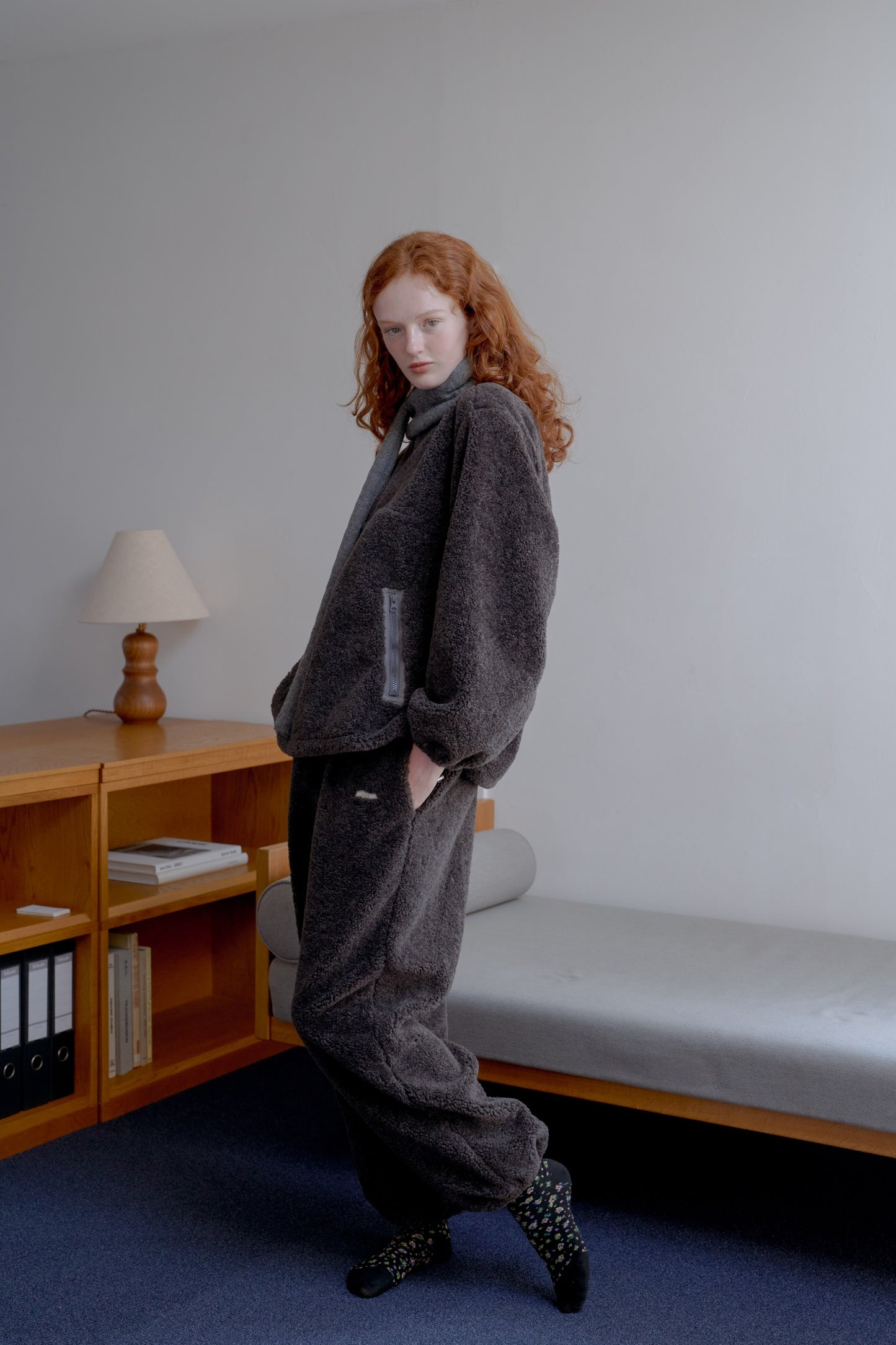 Half-zip boa pullover / dull gray