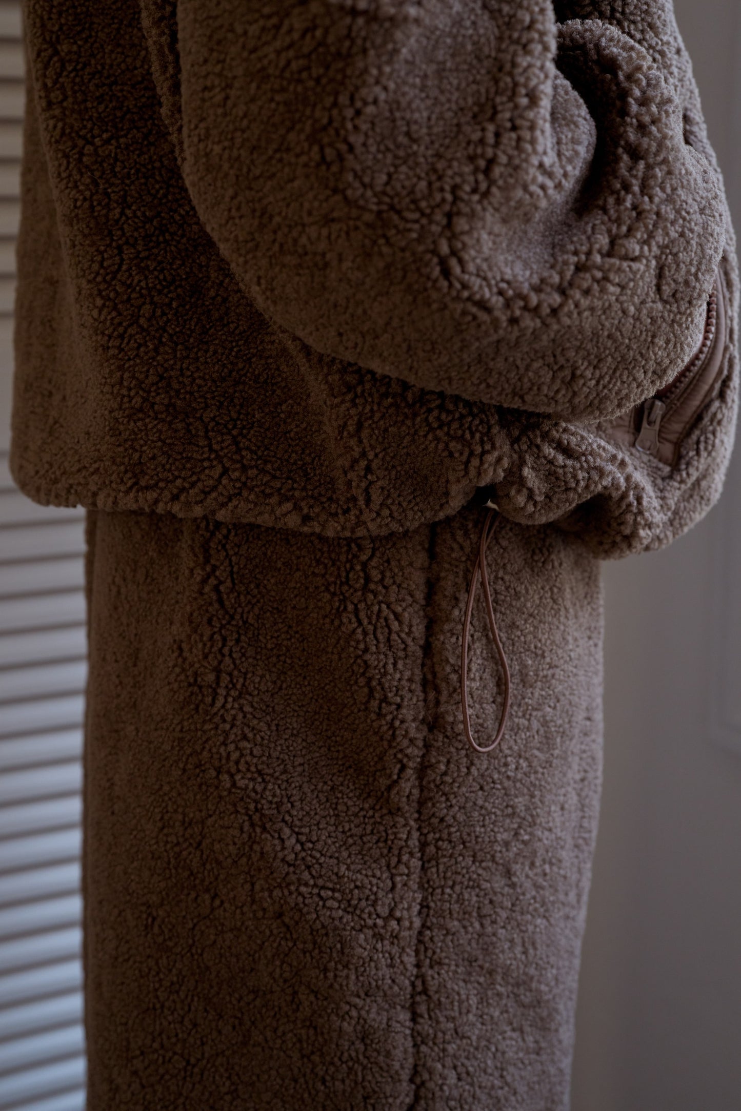 Half-zip boa pullover / brownie