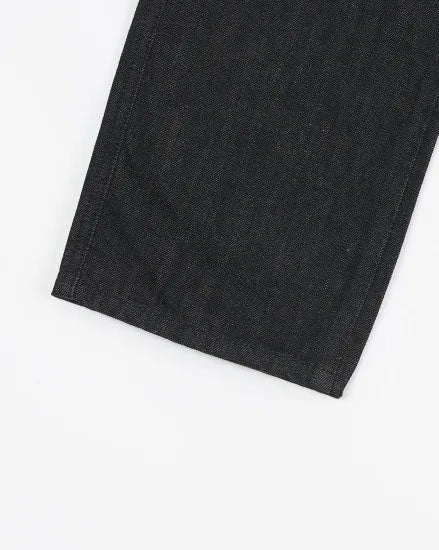 Basic straight denim　／Black