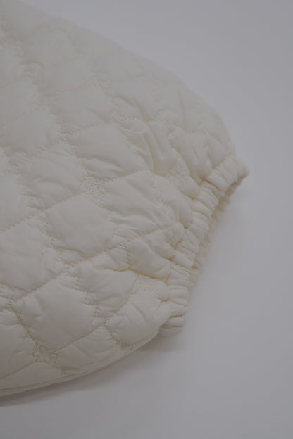 Quilting volume tops / white