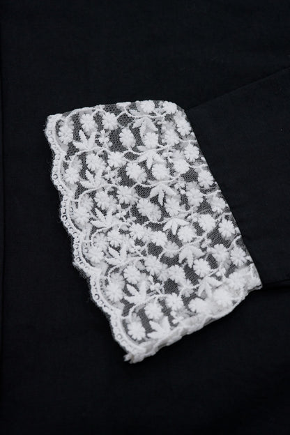 lace cuff cropped shirt / black