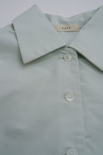 lace cuff cropped shirt / off white