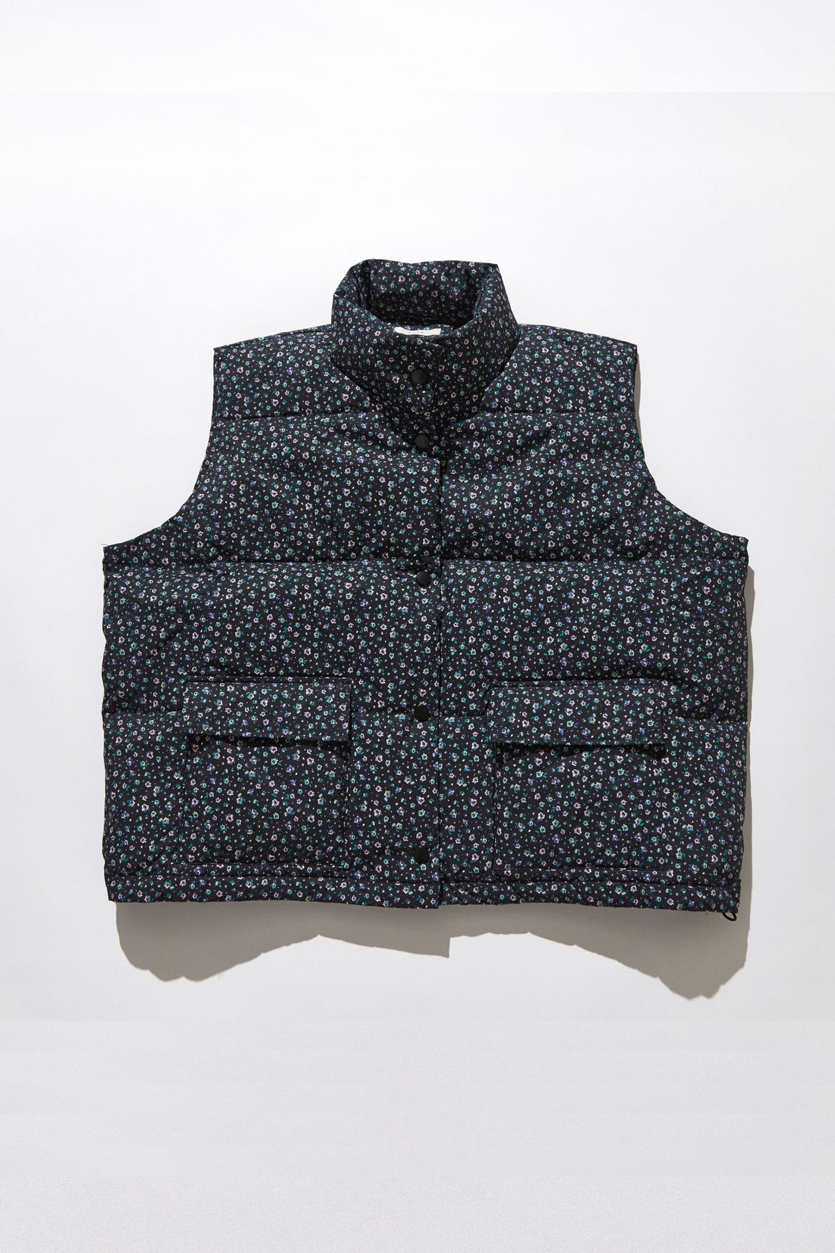 down vest / bouquet