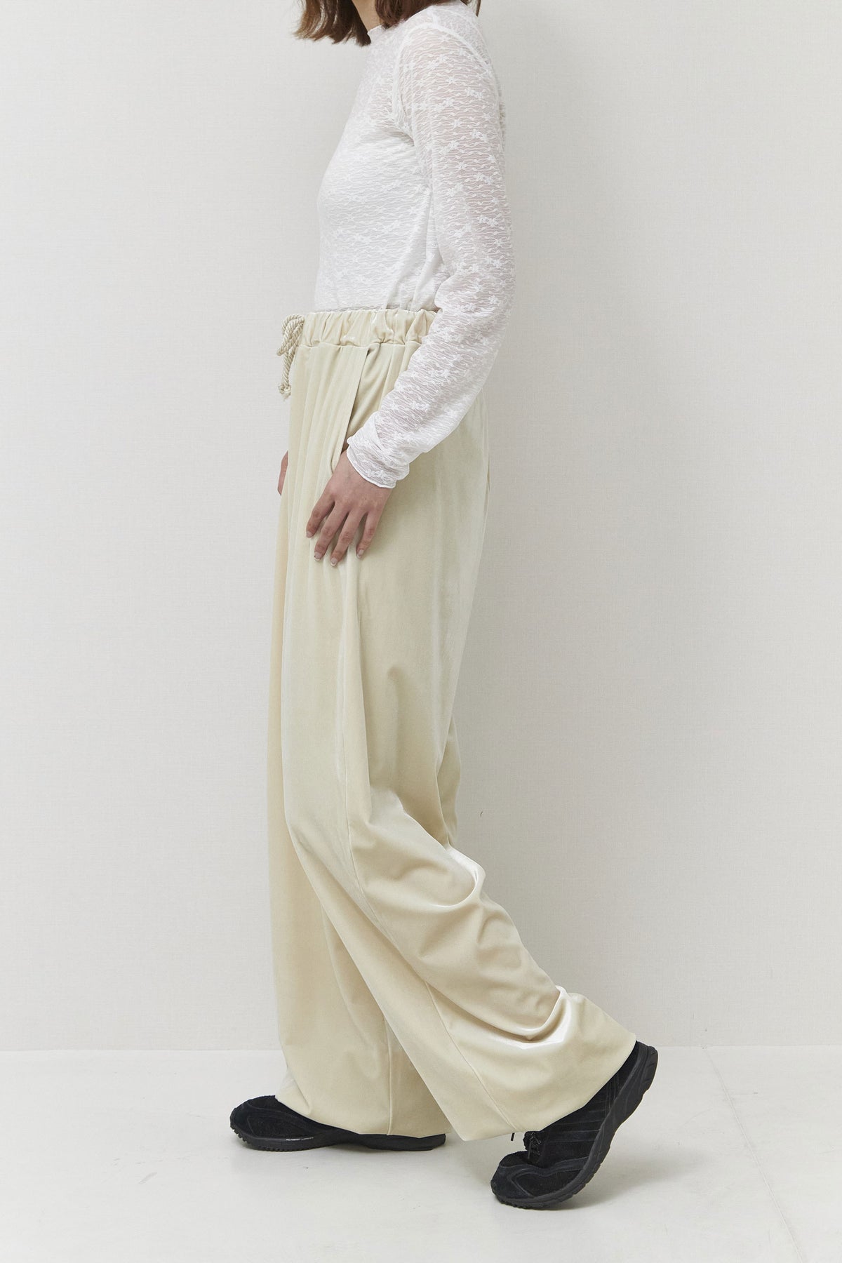 Velour Drawstring Pants / Beige