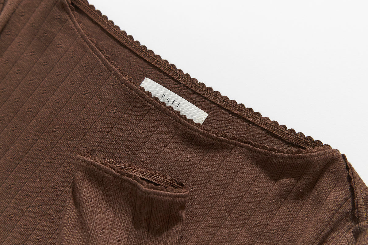 Eyelet lace boat-neck tops / Chocolate