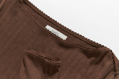 Eyelet lace boat-neck tops / Chocolate