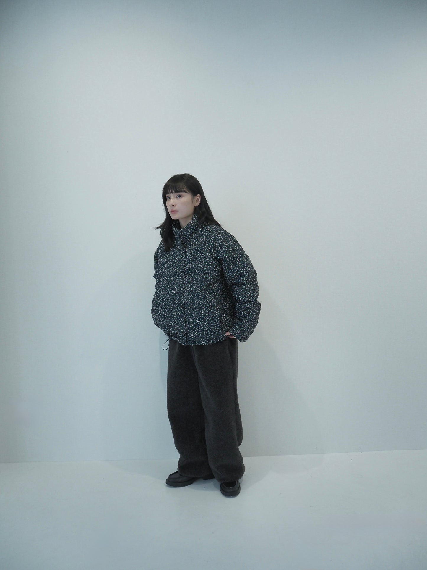 Short down jacket/  bouquet